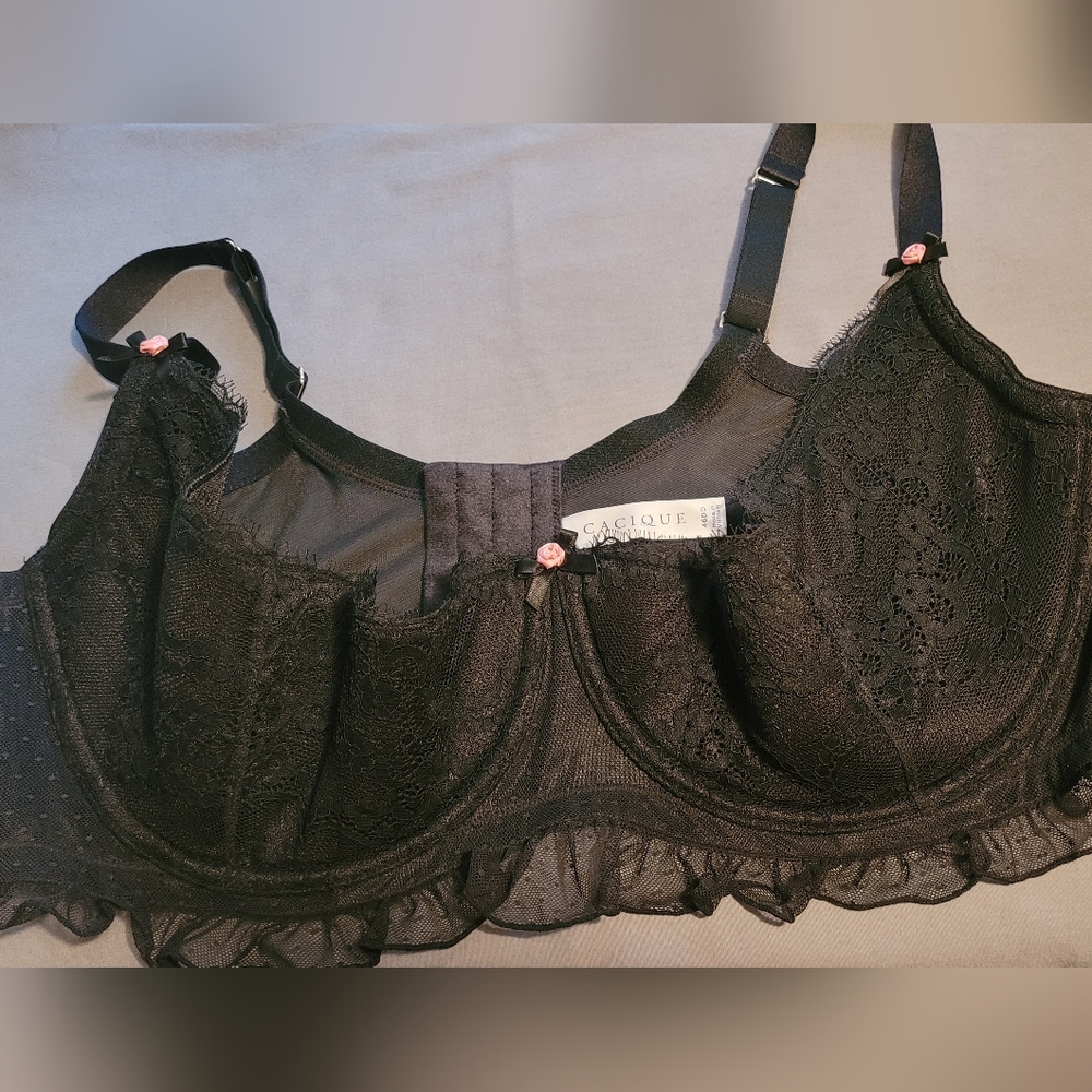 Cacique Black Lace Ruffle Bra 46DD (68)
